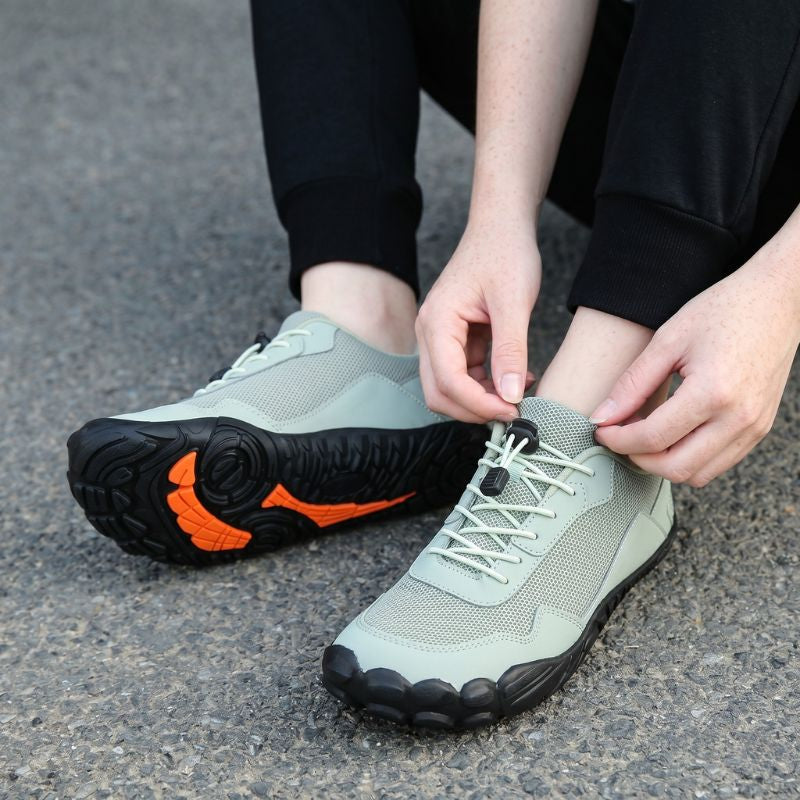 Unisex outdoor adventure hiking shoes with wide toe box, orthopedic support for all terrain.