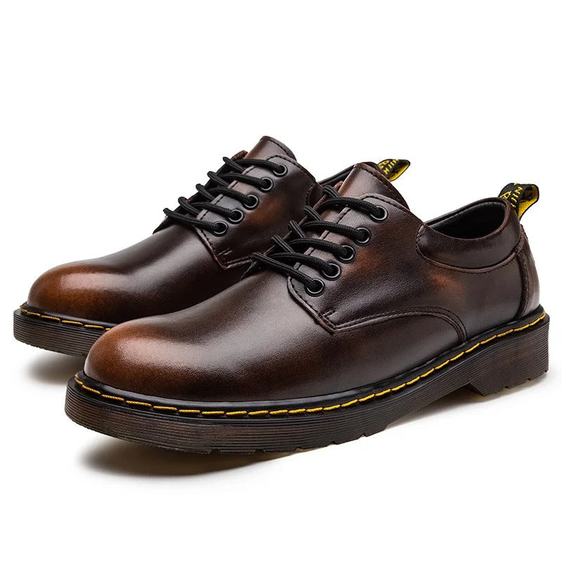 Premium genuine leather men's low-cut casual shoes for ultimate comfort and style.