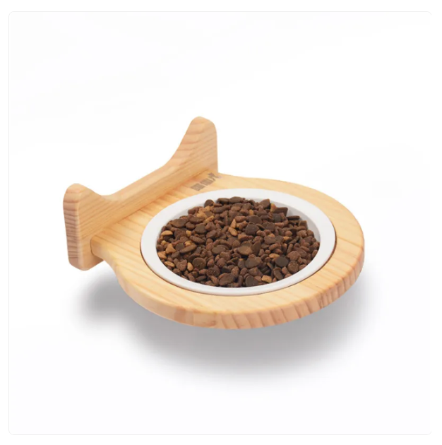 Pet feeding station: elevated cat food bowl with a chic cloud-shaped wooden wall mount
