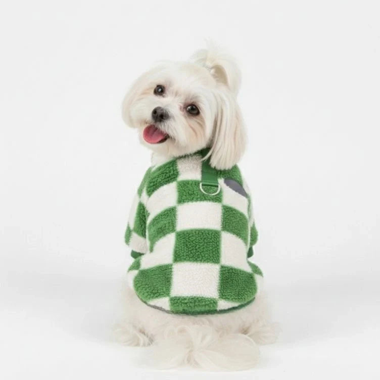 Soft fleece checkered dog jacket with built-in D-ring, ideal warm pet clothing for large dogs.