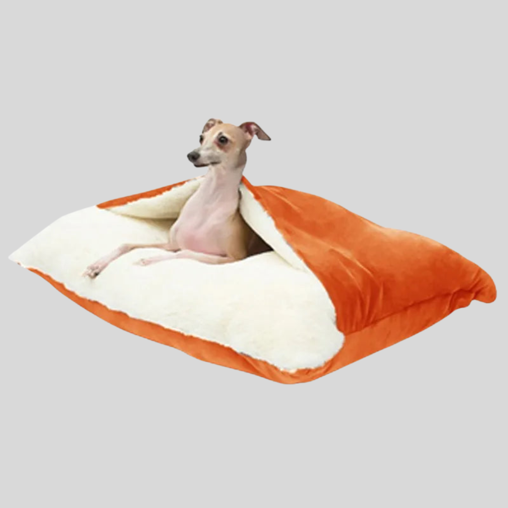 Portable pet sleeping bag in new condition, for dog comfort on trips, washable.