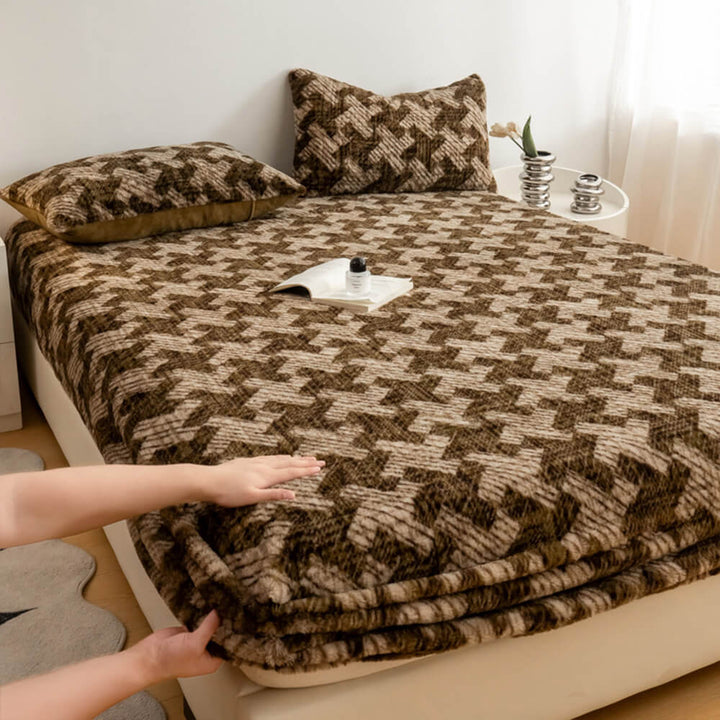 Modern leopard print fitted sheet, softest faux rabbit fur for cozy nights