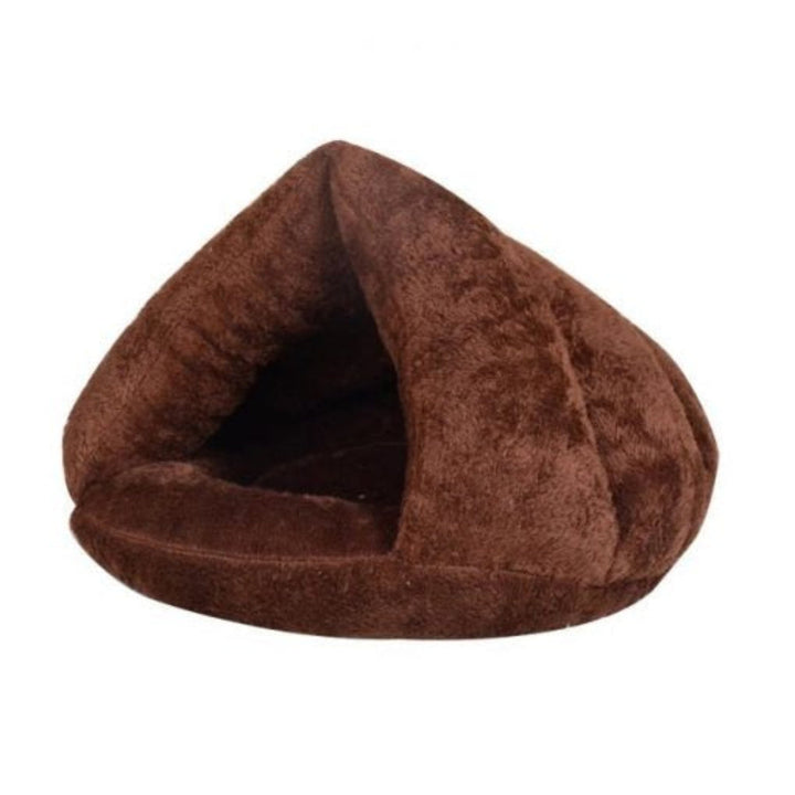 Cozy self-heating pet bed for cats, offering orthopedic support and easy-to-clean washable material