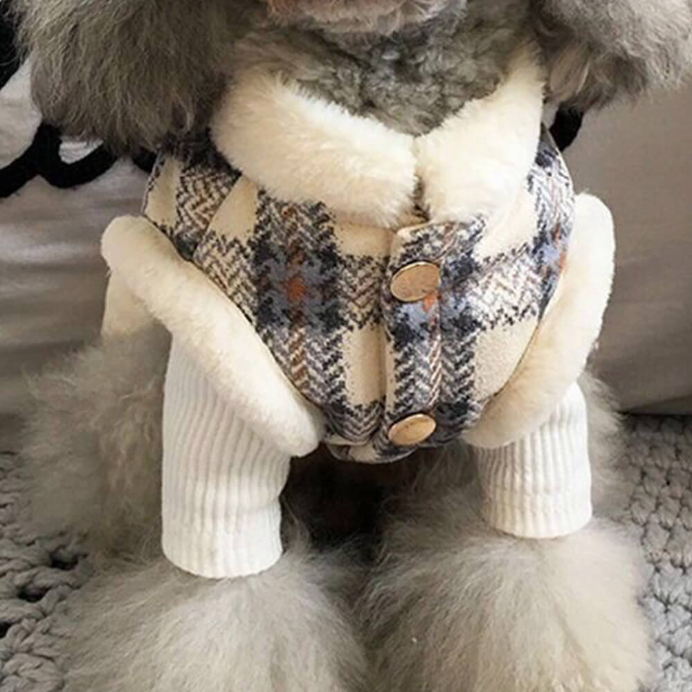 Comfortable pet coat: black & white plaid fleece pullover for dogs, winter fashion