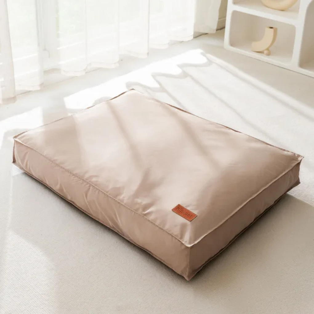 Washable pet bed, a durable and comfortable dog accessory, perfect pet furniture.