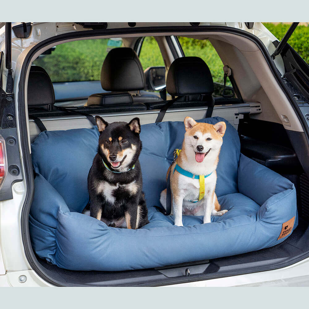 Dog car seat: waterproof bolster bed in a car, protecting rear seats for travel