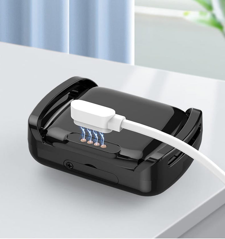 Multi-pet compatible GPS tracker collar, black, helping locate pets quickly via smart functions.