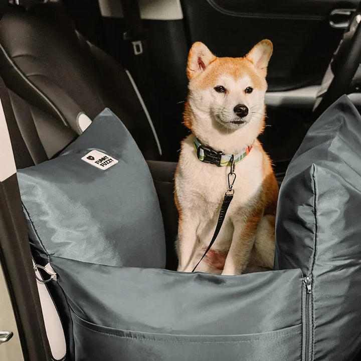 Portable pet bed for car, waterproof fabric, easy to install