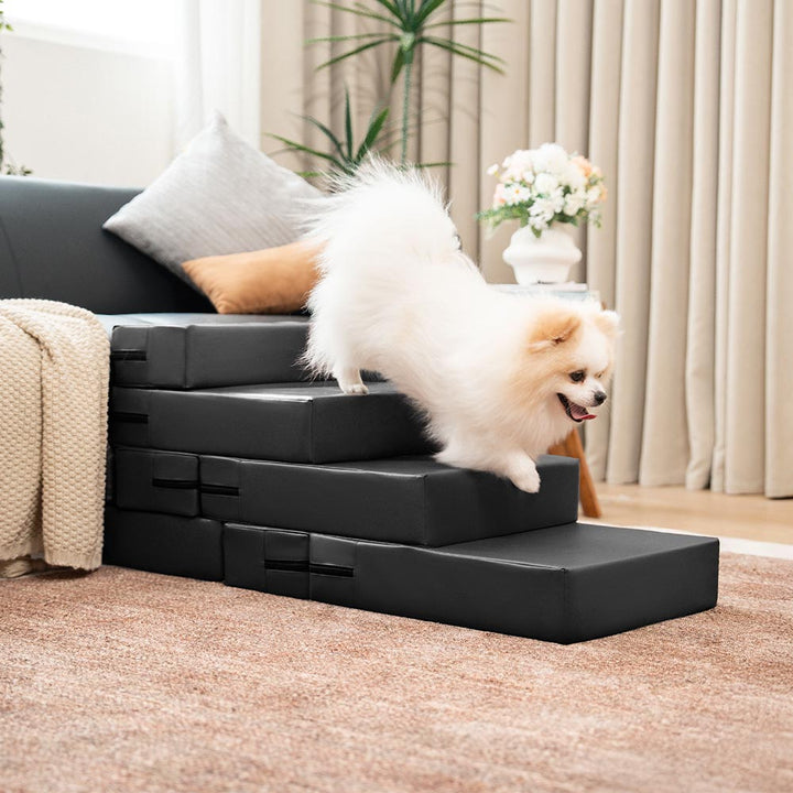 Supportive pet steps: waterproof PU leather, multi-level, designed for optimal pet comfort.