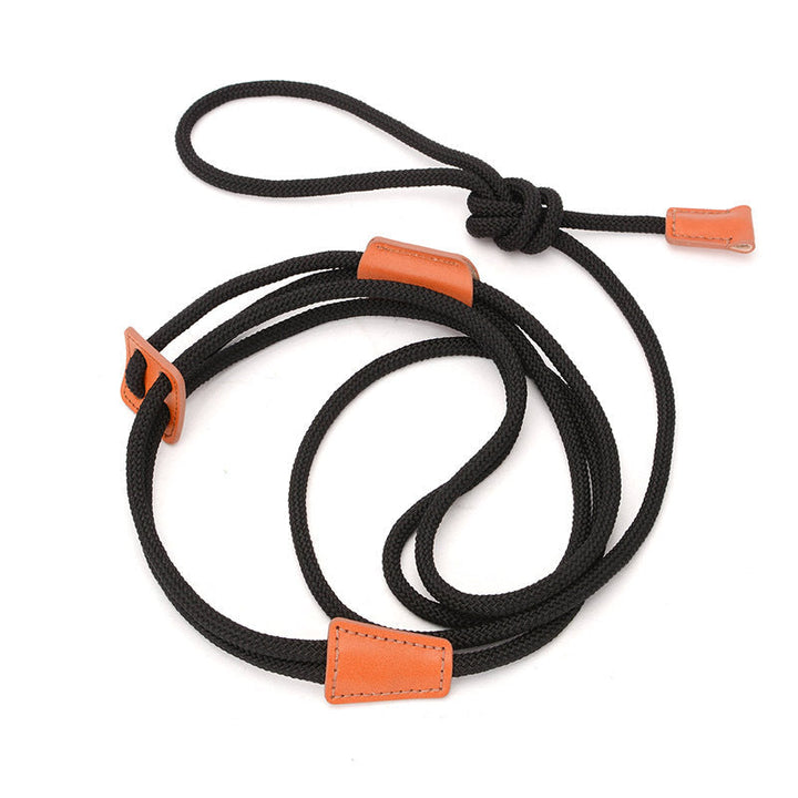 Strong brown nylon dog leash, weatherproof, ideal for outdoor training and everyday pet use.