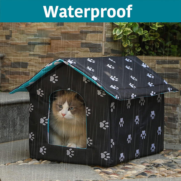 Insulated outdoor dog house for small breeds, featuring a cozy self-warming pet bed.