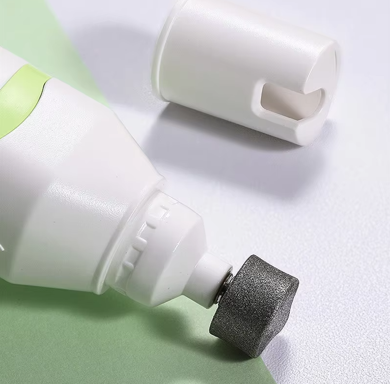 Ergonomic white electric pet hair clippers for comfortable and efficient animal grooming.