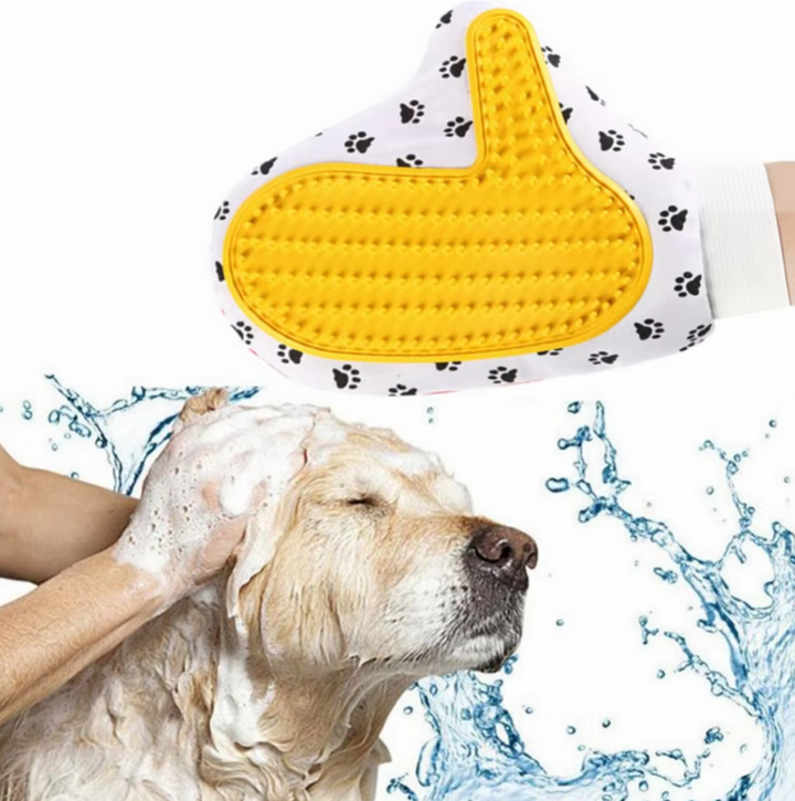 Unisex pet care glove in white, designed for massage and effective grooming of cats and dogs