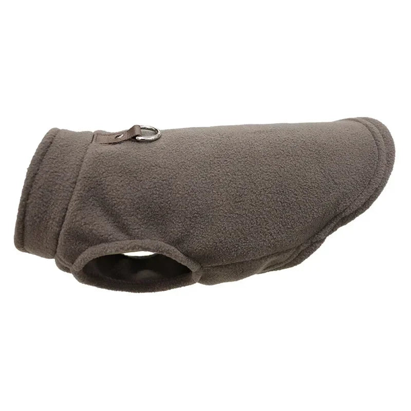 Warm winter pet wear: small dog coat with built-in D-ring, cozy and practical for cold days.