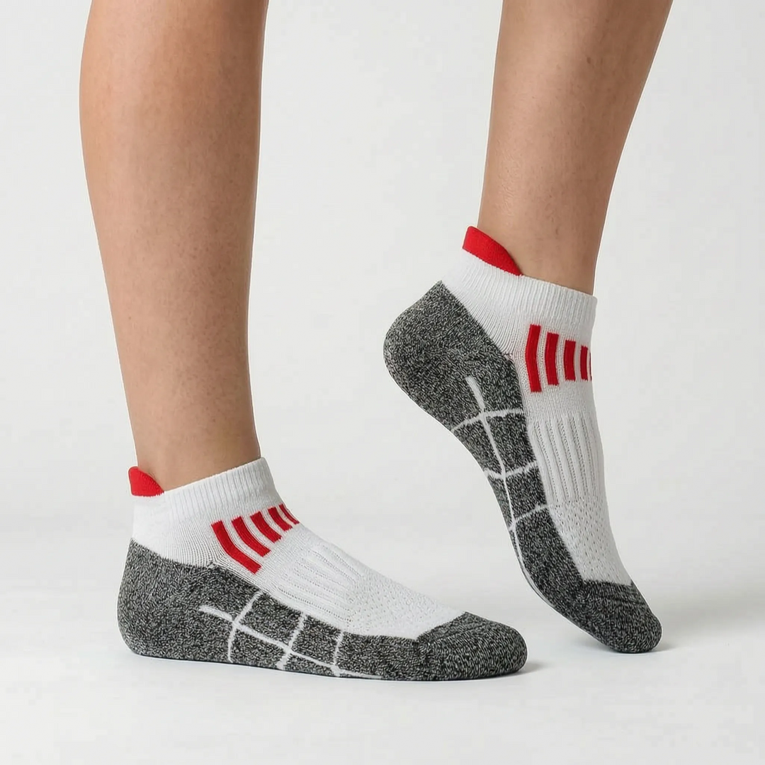 Essential women's athletic ankle socks, a core piece of workout gear for active women.