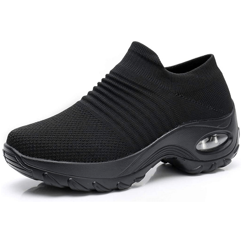 Supportive women's sneakers, perfect for casual outfits and daily activities.