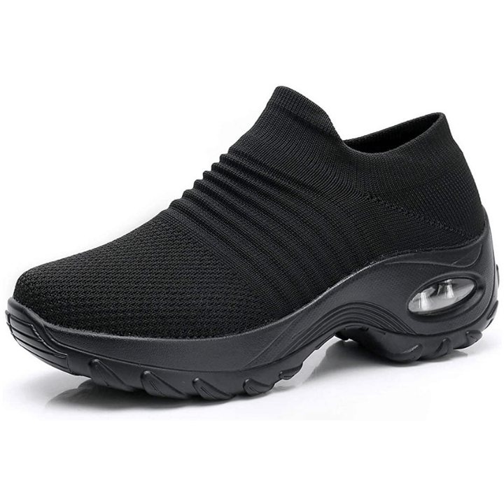 Supportive women's sneakers, perfect for casual outfits and daily activities.