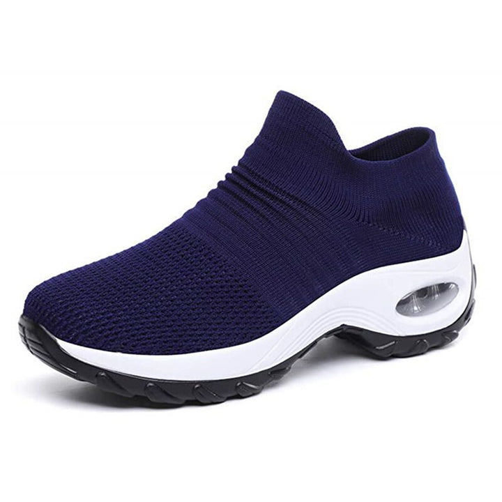 Casual women's sneakers, lightweight and supportive for everyday use.