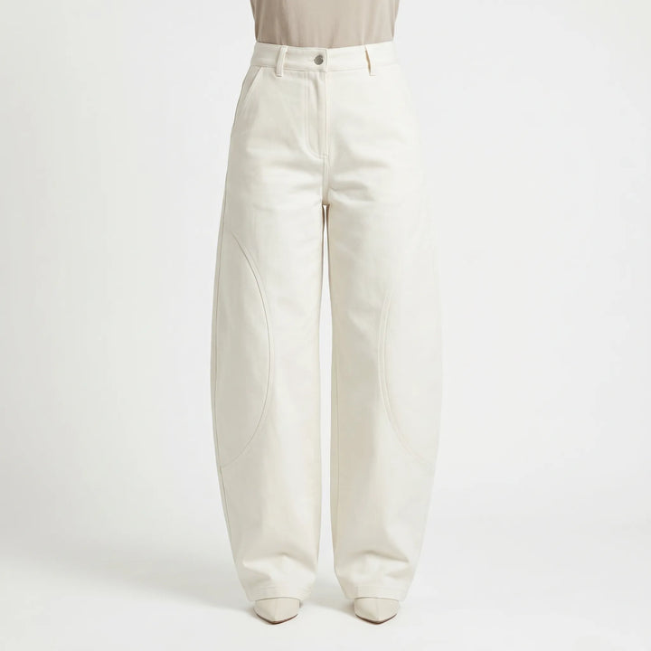 Women's low-rise baggy barrel-leg pants. Loose fit, comfortable & stylish for summer outfits.