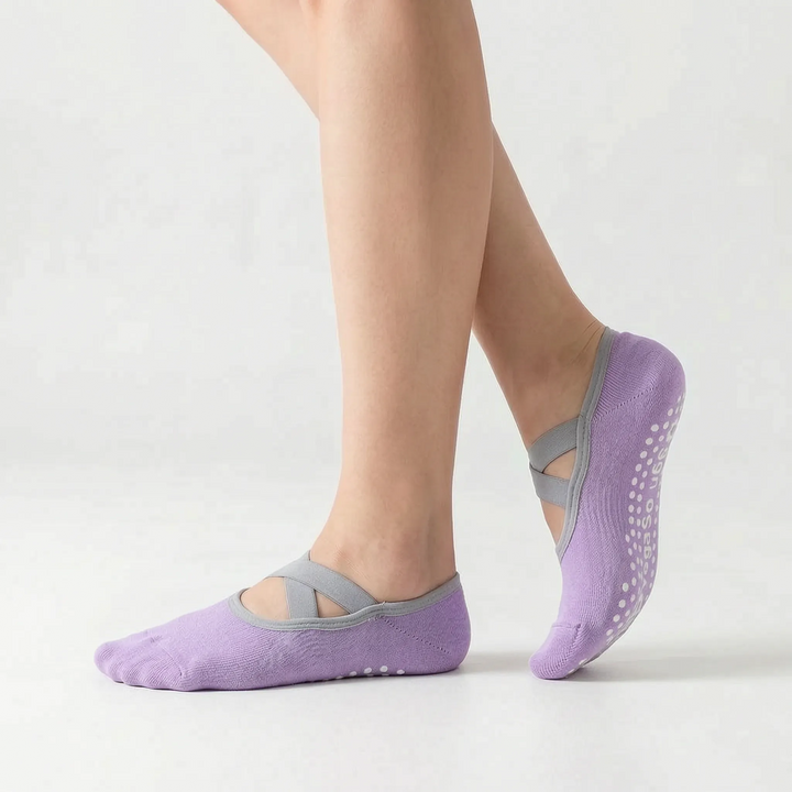 Women's activewear studio socks in green, designed for ballet, barre & yoga. Non-slip grip for secure moves.