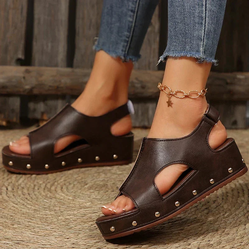Versatile women's Camellia platform sandals, cushioned for all-day wear. Chic summer footwear in various colors.