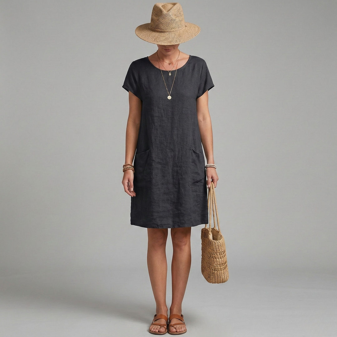 Women's casual short sleeve summer dress with practical pockets. Loose fit, perfect for everyday wear or vacation.