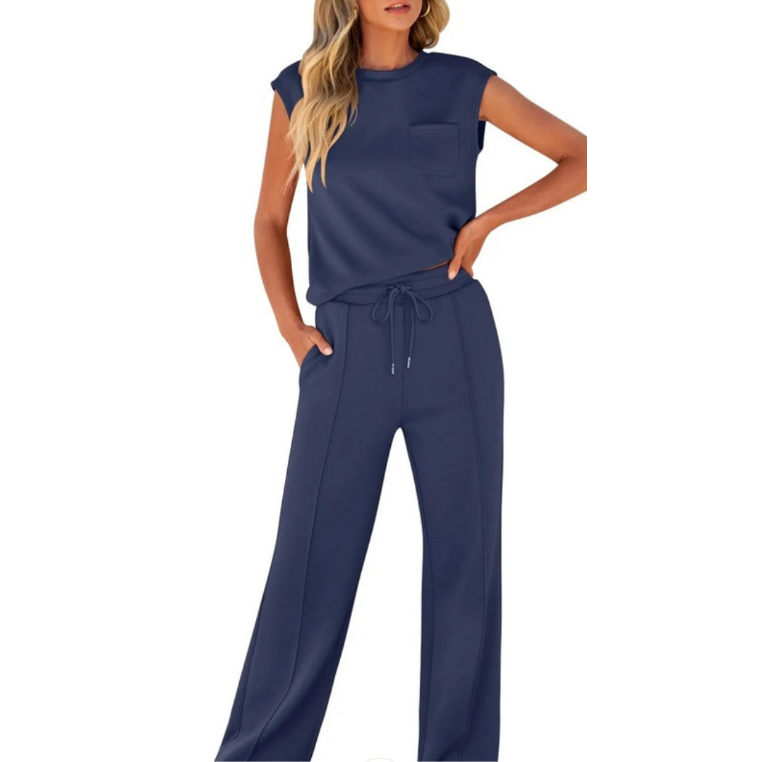 Women's relaxed fit lounge set, ideal for summer daily wear, fashion-forward & breathable.
