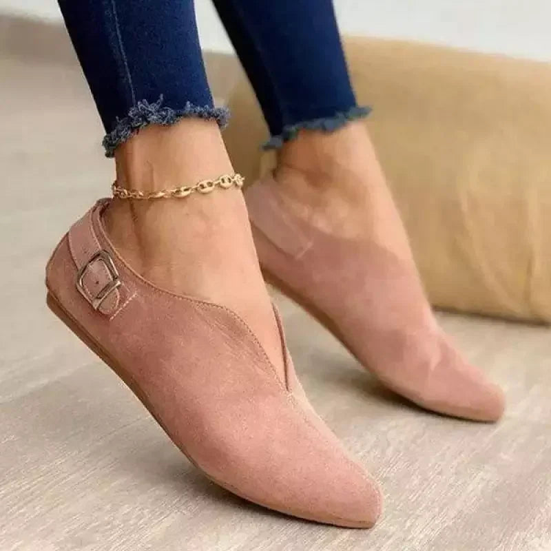 Spring women's chic buckle loafers. Elegant and comfortable slip-on flats for fashion-forward daily wear.