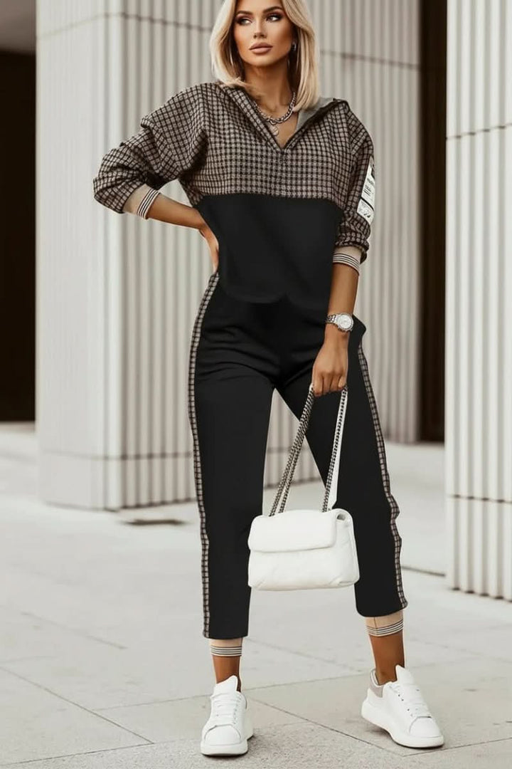 Effortless women's casual activewear set, perfect for athleisure & everyday style.