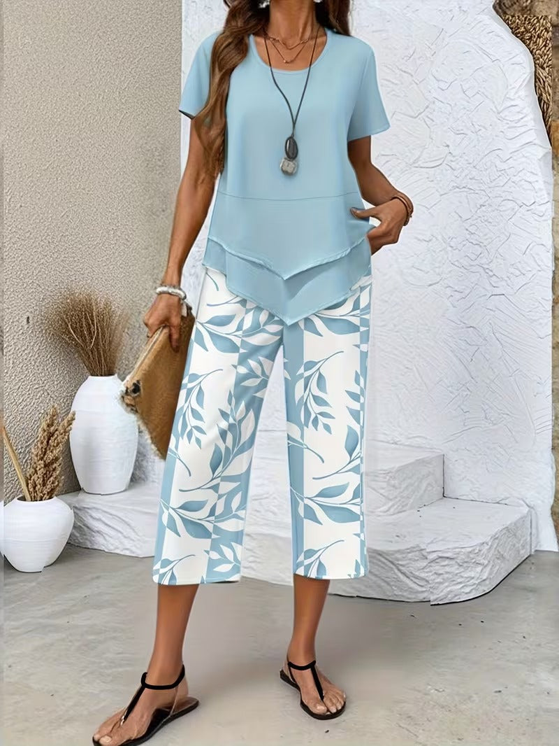 Botanical leaf print matching outfit set for women, ideal for a relaxed and comfortable look.