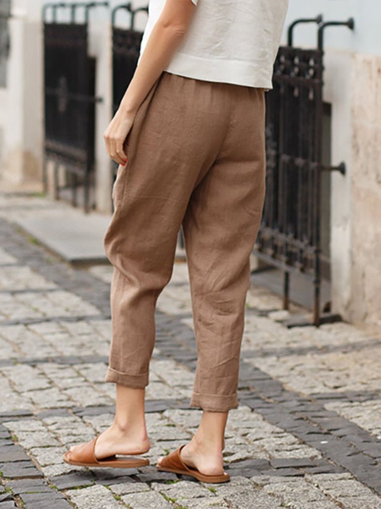 Fashionable women's pull-on relaxed fit pants for comfortable travel and chic workwear.