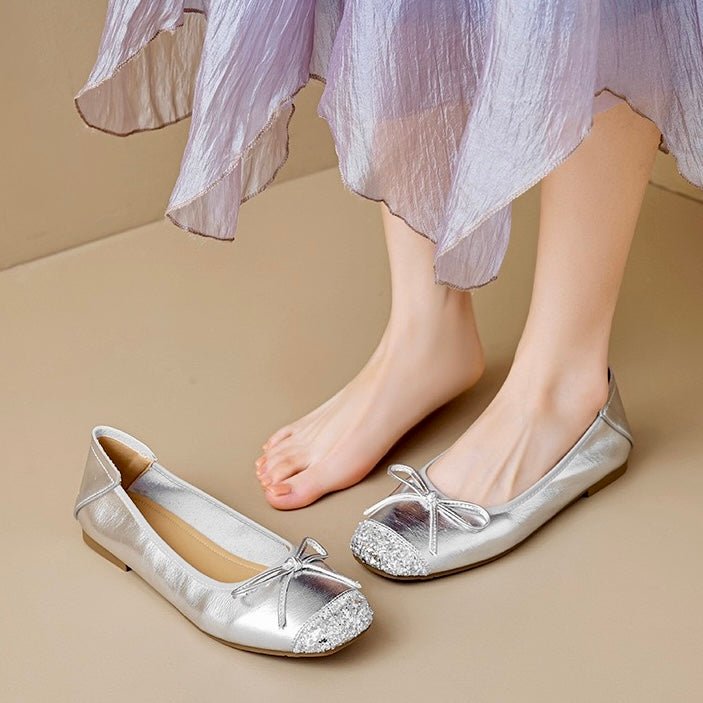 Elegant square toe ballet flats for women, featuring a delicate bow, ideal for casual or dressy outfits.