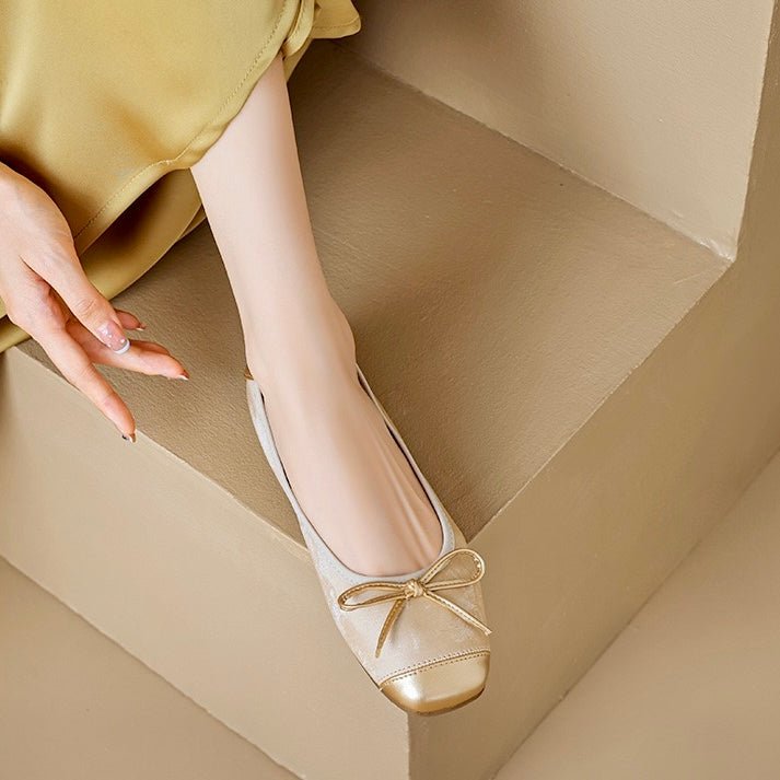 Trendy women's square toe ballet flats, adorned with a charming bow, bringing a sophisticated touch.