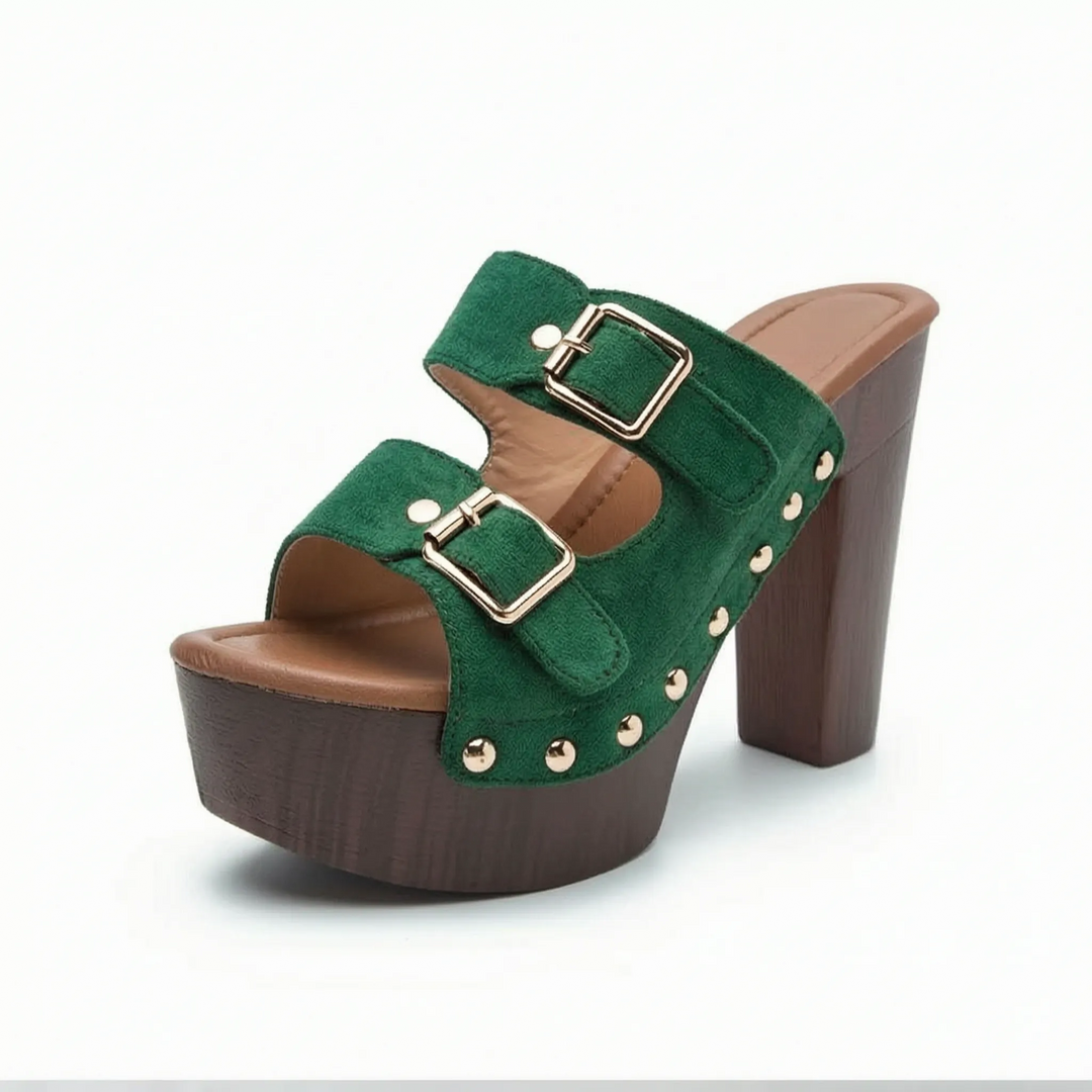 Statement women's chunky sandals with high platform and stable block heel, ideal for retro fashion.