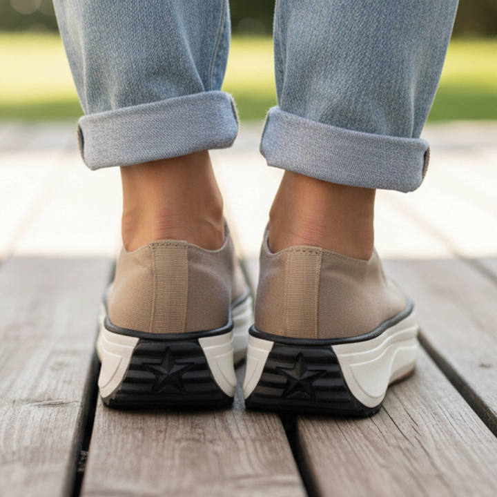 Trendy women's low-top platform sneakers, designed for comfortable all-day wear and stylish appeal.