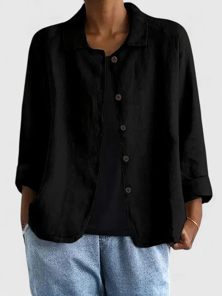 Comfortable women's light top, ideal for casual, relaxed, and everyday essential wear.