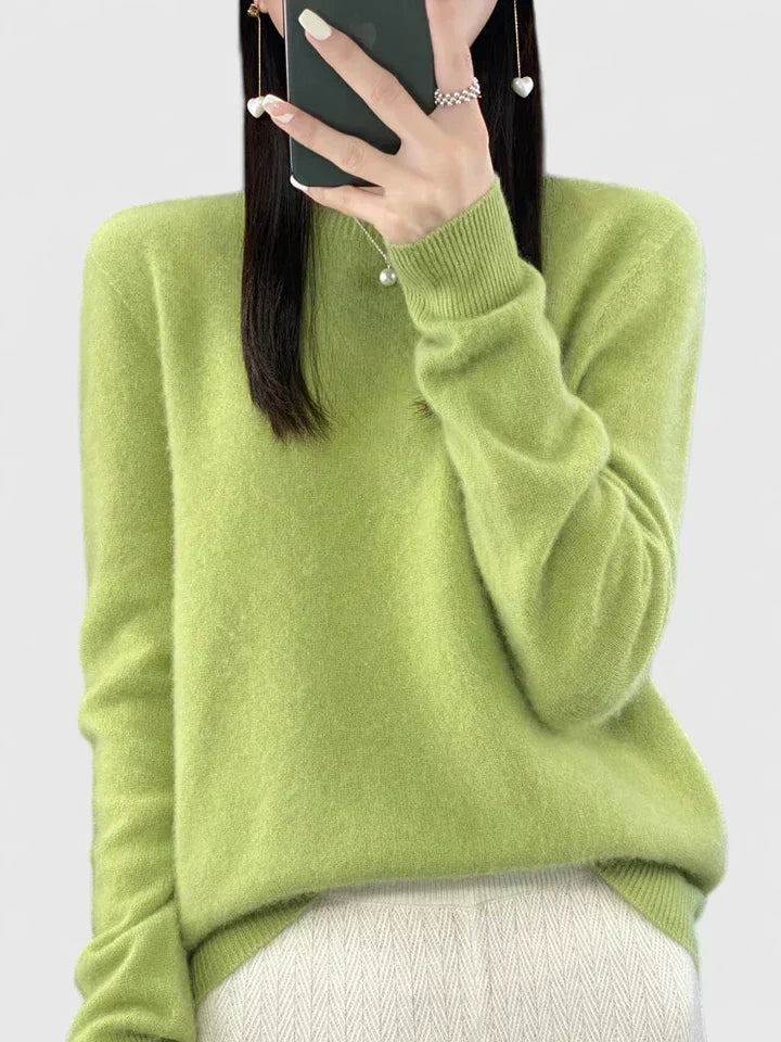 Chic women's round neck pullover, long sleeve, cozy knit sweater, perfect for winter fashion.