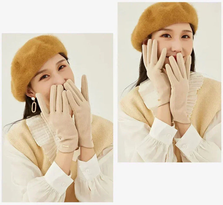Ladies' classic warm gloves, designed with touchscreen ability for modern winter comfort.