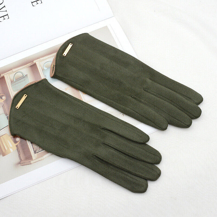 Classic women's warm gloves, stylish winter accessory with practical touchscreen function.