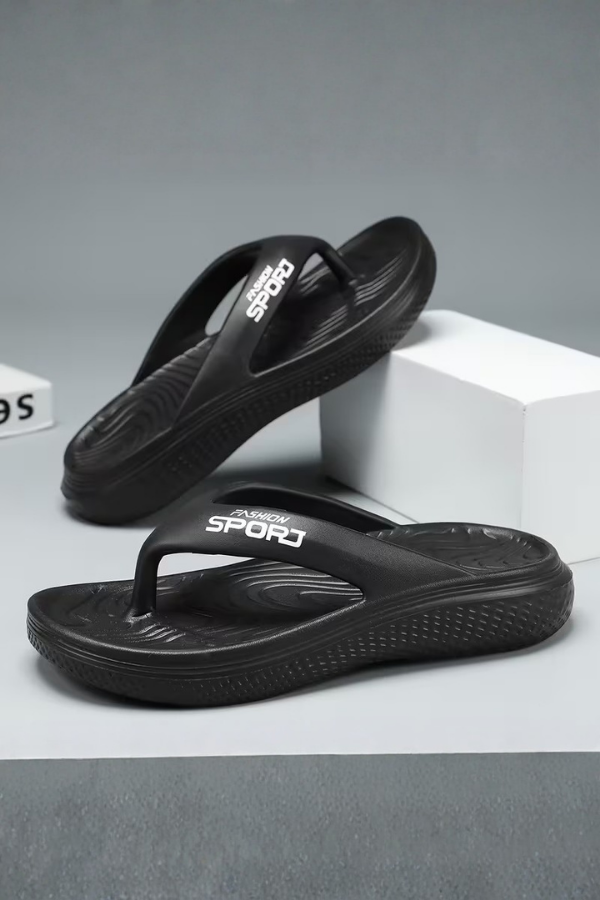 Cloud Soft women's flip flops for ultimate comfort. Lightweight, water-friendly summer sandals, perfect for beachwear.
