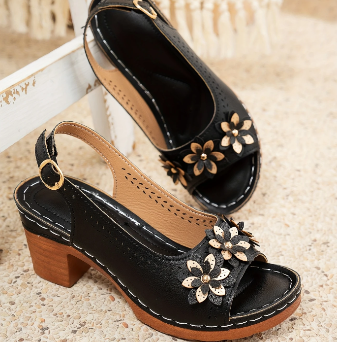 Ultra-comfortable women's sandals with adjustable straps, essential for daily summer walking.