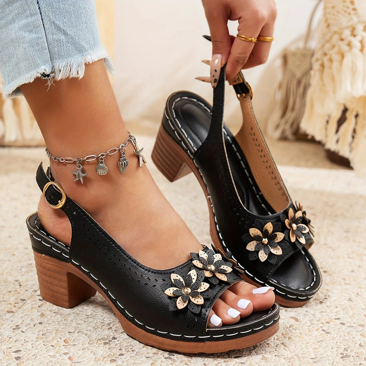 Casual women's sandals with adjustable straps, providing ultimate comfort for daily summer wear.