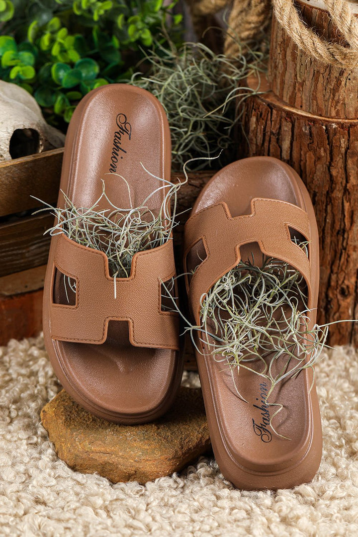 Comfortable women's everyday sandals with a modern strappy design.