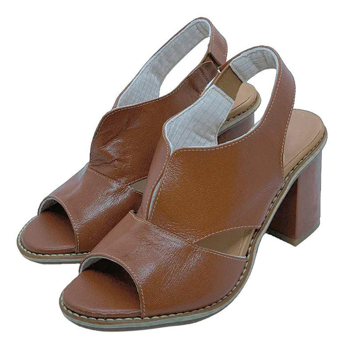 Summer-ready women's block heel sandals, blending style and comfort seamlessly.