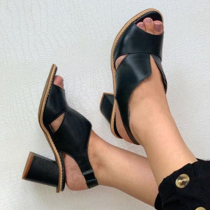 Dress up or down: women's versatile block heel sandals for ultimate summer comfort.