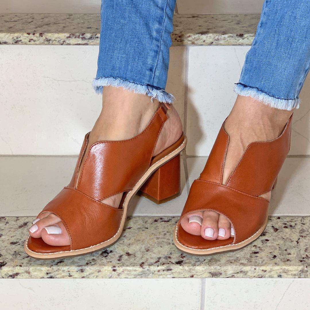 Stylish open-toe block heel sandals for women, offering everyday comfort and versatile style.