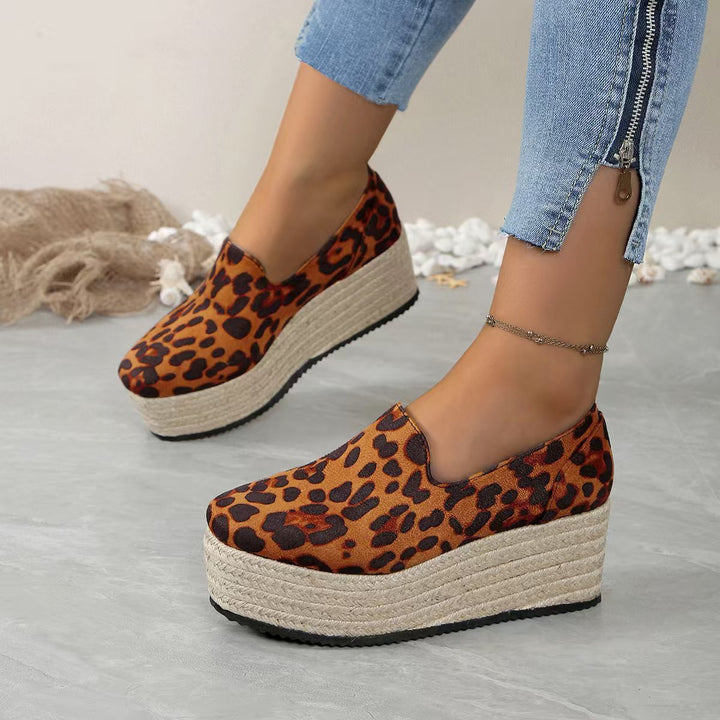 Breathable women's slip-on platform shoes, perfect for warm weather and casual outings.