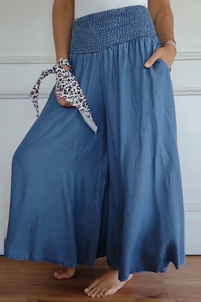 Elegant women's high-waist A-line skirt, providing a chic and comfortable silhouette. Perfect for office or casual.