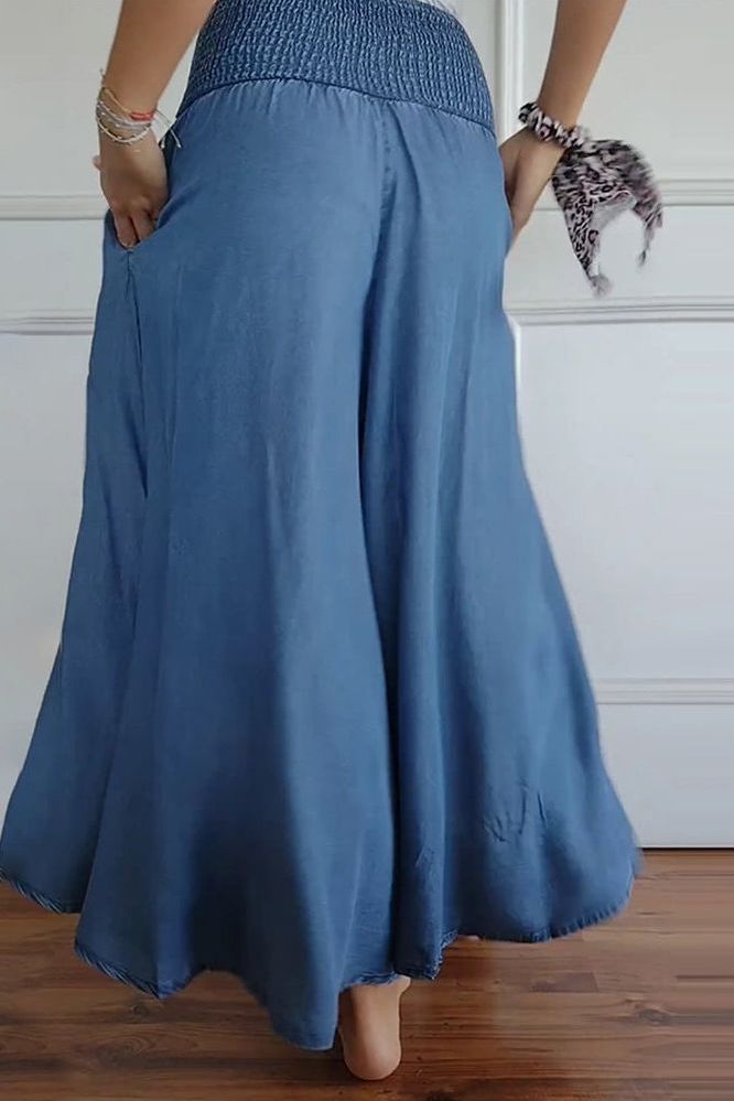 Stylish women's high-waist A-line skirt, combining fashion with ultimate comfort. Great for versatile wear.