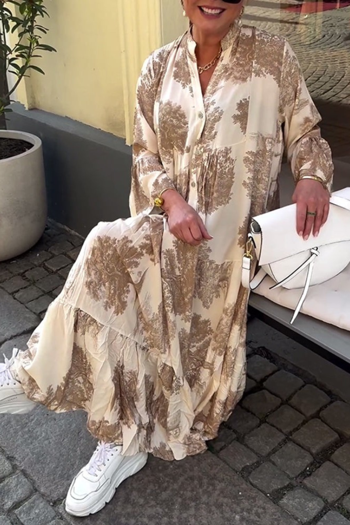 Versatile women's summer maxi dress. Comfortable, relaxed fit for casual outings or elegant everyday wear.